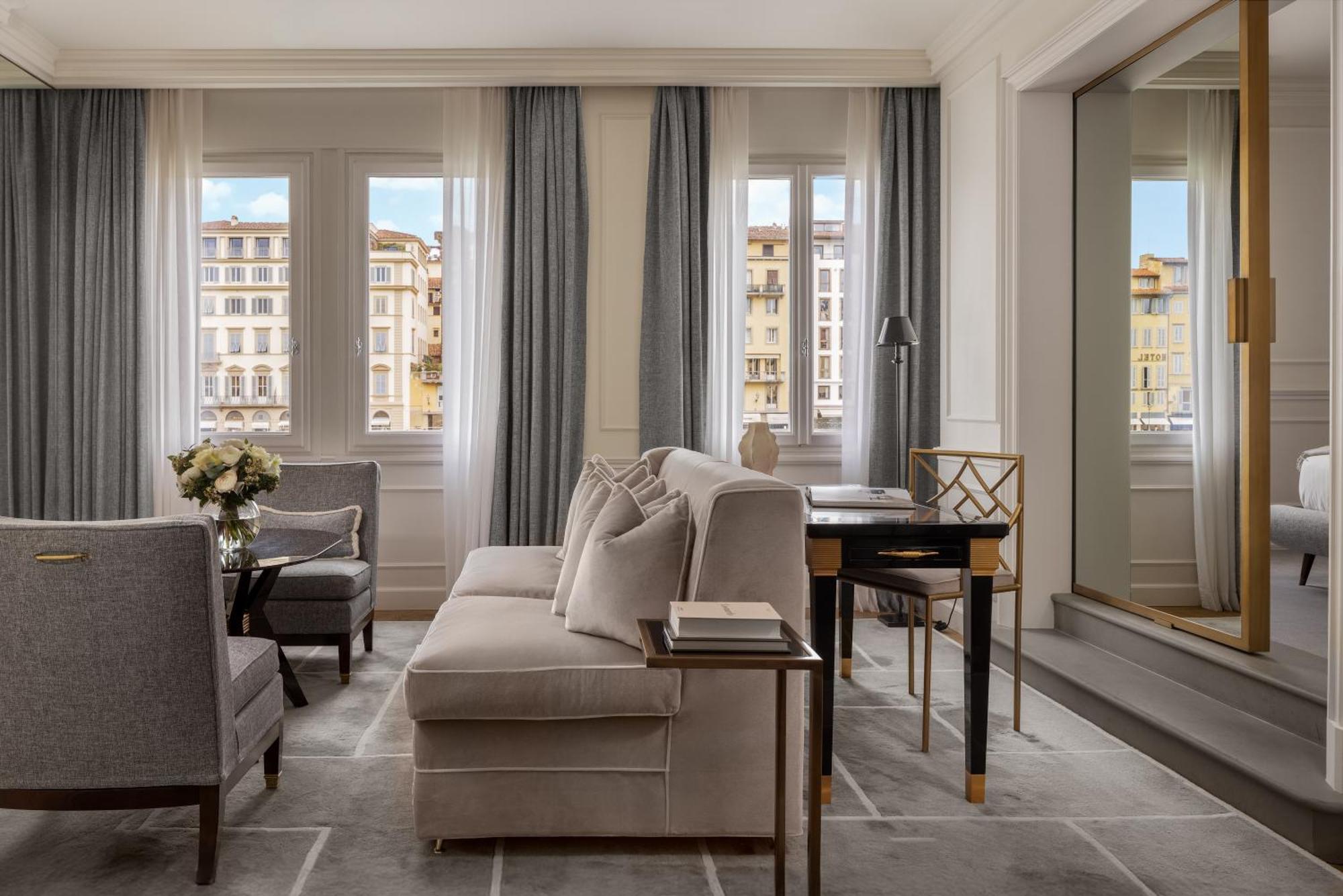 Lungarno Luxury Apartments - by Lungarno Collection Firenze Bagian luar foto