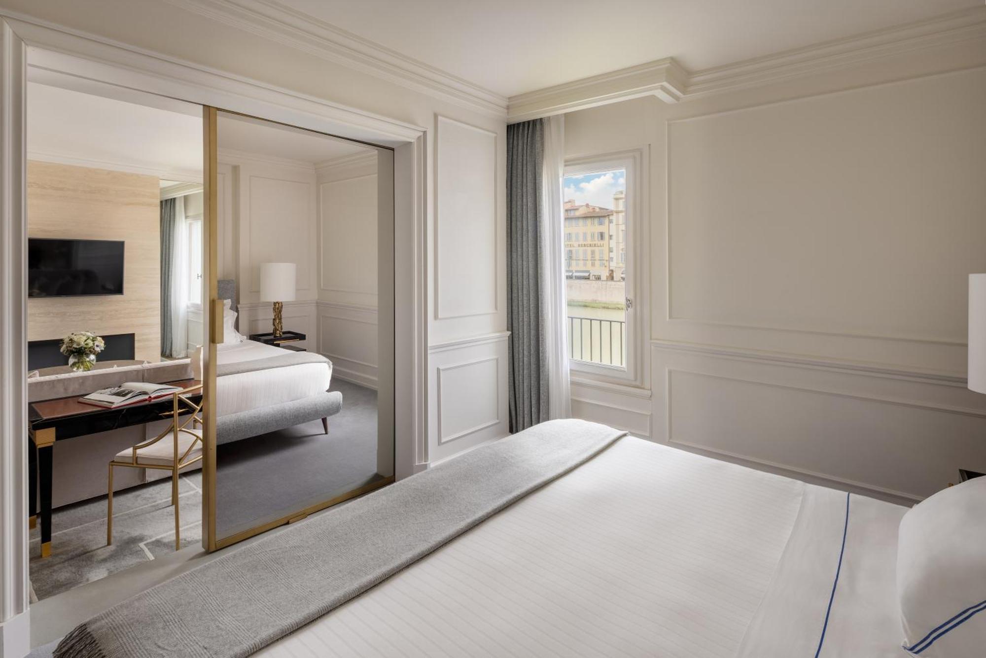 Lungarno Luxury Apartments - by Lungarno Collection Firenze Bagian luar foto