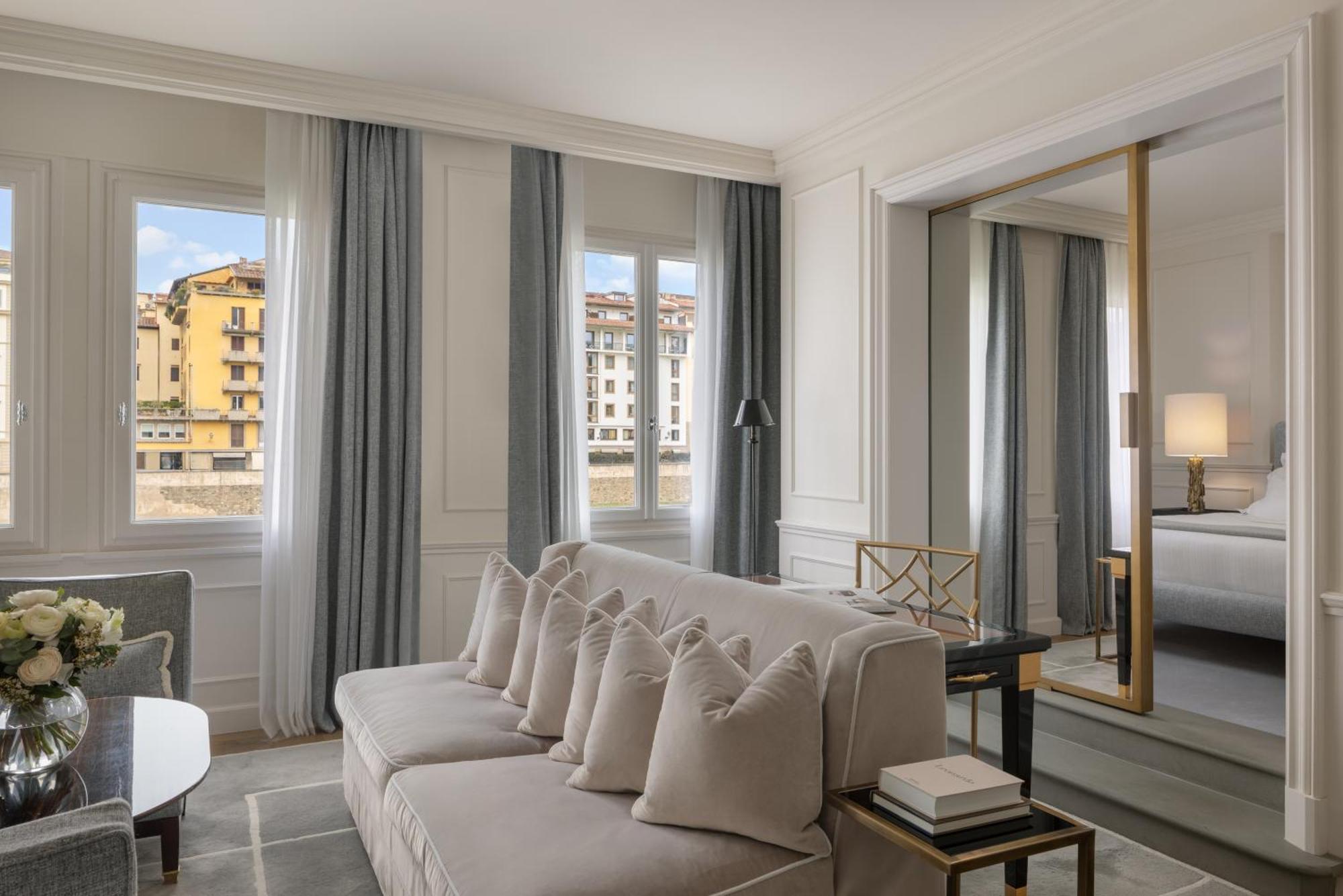 Lungarno Luxury Apartments - by Lungarno Collection Firenze Bagian luar foto